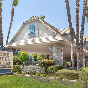 azure-hotel-and-suites-ontario-airport.topanaheimhotels.com/