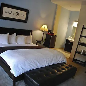the-jet-hotel.seedenverhotels.com/