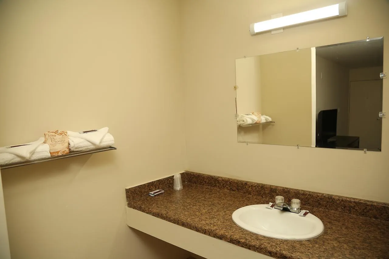 Economy Inn - Charlotte Hotel