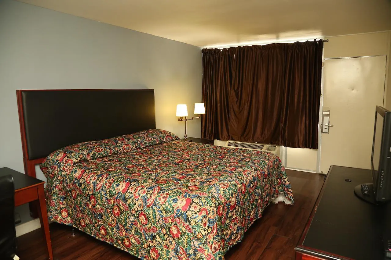 Hotel Economy Inn - Charlotte